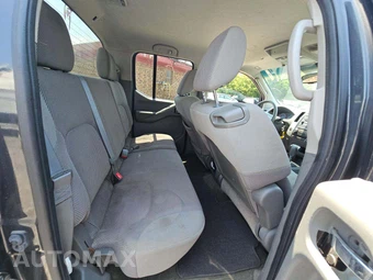 2011 Nissan Frontier SV Crew Cab Medium Bed – miniatura 16