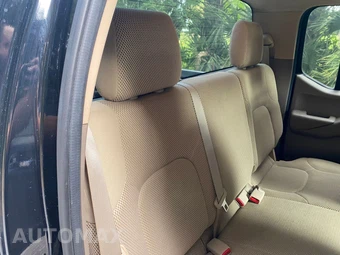 2011 Nissan Frontier SV Crew Cab Medium Bed - miniatura 34