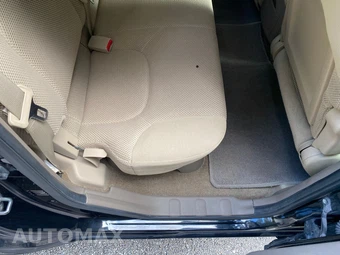 2011 Nissan Frontier SV Crew Cab Medium Bed - miniatura 35