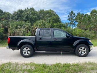 2011 Nissan Frontier SV Crew Cab Medium Bed - miniatura 5