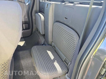 2011 Nissan Frontier SV Extended Cab Medium Bed – miniatura 13