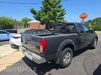2011 Nissan Frontier SV Extended Cab Medium Bed – miniatura 3