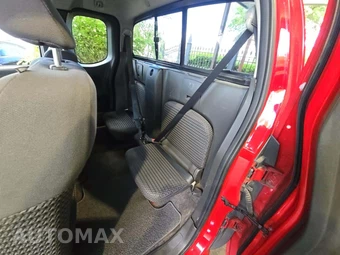 2011 Nissan Frontier SV Extended Cab Medium Bed – miniatura 13