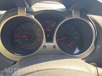 2011 Nissan JUKE SL - miniatura 9
