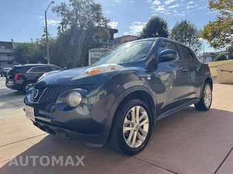 2011 Nissan JUKE SV - miniatura 2