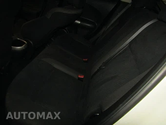 2011 Nissan JUKE SV – miniatura 18