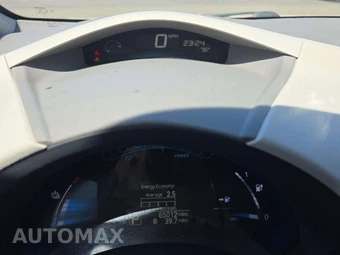 2011 Nissan LEAF SL-e – miniatura 9