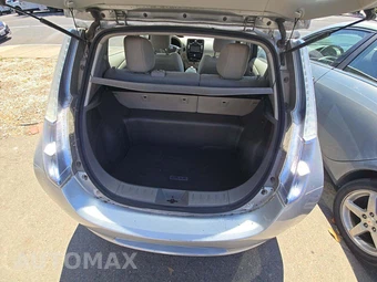 2011 Nissan LEAF SL – miniatura 14
