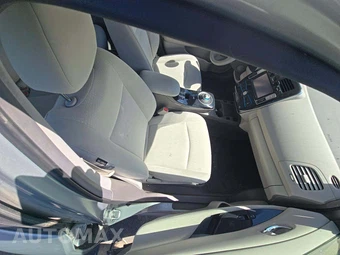 2011 Nissan LEAF SL – miniatura 19
