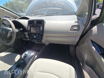 2011 Nissan LEAF SL – miniatura 20