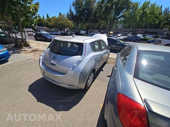 2011 Nissan LEAF SL – miniatura 3
