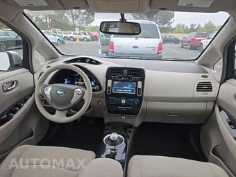 2011 Nissan LEAF SL – miniatura 11