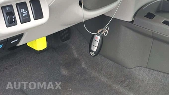 2011 Nissan LEAF SL – miniatura 18