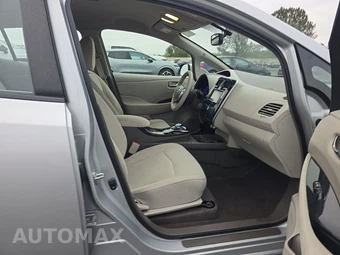 2011 Nissan LEAF SL – miniatura 8