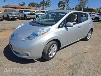 2011 Nissan LEAF SV