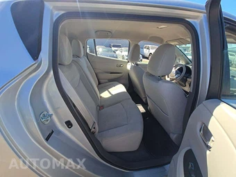 2011 Nissan LEAF SV – miniatura 16