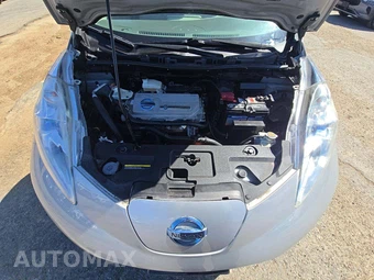 2011 Nissan LEAF SV – miniatura 28
