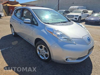 2011 Nissan LEAF SV – miniatura 4
