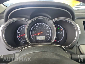 2011 Nissan Murano CrossCabriolet - miniatura 12