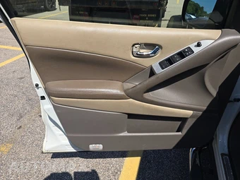 2011 Nissan Murano SV – miniatura 9