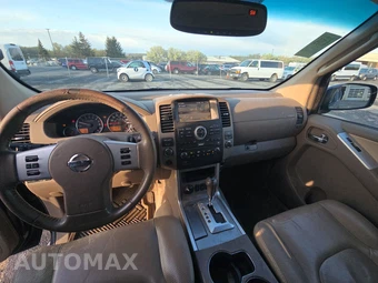 2011 Nissan Pathfinder Silver Edition – miniatura 11