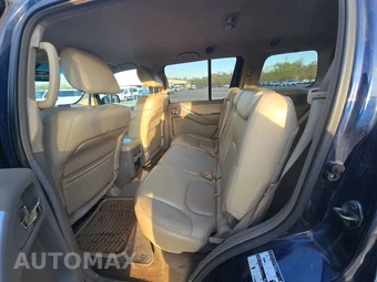 2011 Nissan Pathfinder Silver Edition – miniatura 13