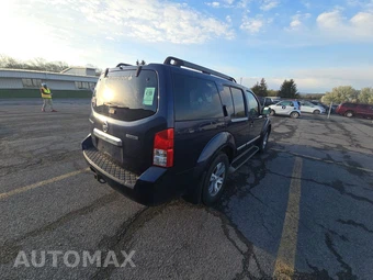 2011 Nissan Pathfinder Silver Edition – miniatura 4