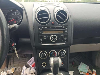 2011 Nissan Rogue S – miniatura 7