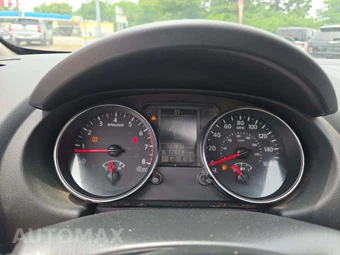 2011 Nissan Rogue SV – miniatura 9