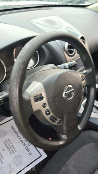 2011 Nissan Rogue SV - miniatura 9