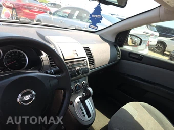 2011 Nissan Sentra 2.0 – miniatura 11