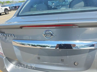 2011 Nissan Sentra 2.0 – miniatura 16