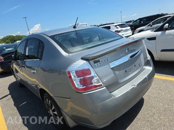 2011 Nissan Sentra 2.0 – miniatura 6
