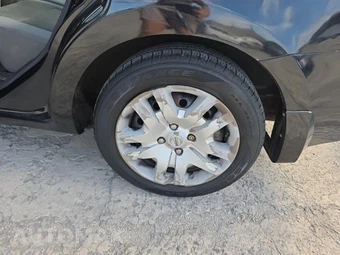 2011 Nissan Sentra 2.0 S – miniatura 11