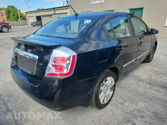 2011 Nissan Sentra 2.0 S – miniatura 4
