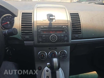 2011 Nissan Sentra 2.0 S – miniatura 7