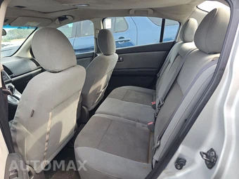 2011 Nissan Sentra 2.0 SR – miniatura 13