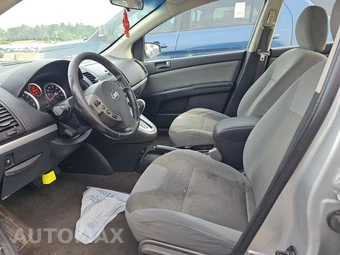 2011 Nissan Sentra 2.0 SR – miniatura 7