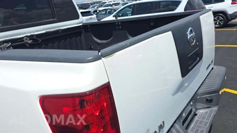 2011 Nissan TITAN SL Crew Cab Short Bed - miniatura 22