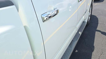 2011 Nissan TITAN SL Crew Cab Short Bed - miniatura 26