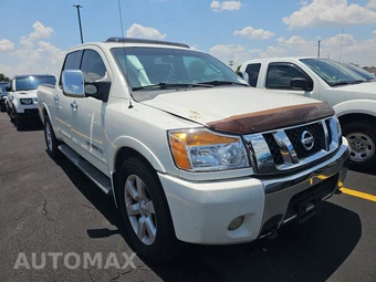 2011 Nissan TITAN SL Crew Cab Short Bed - miniatura 3
