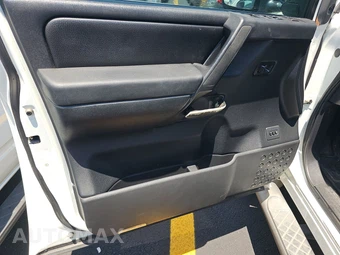 2011 Nissan TITAN SL Crew Cab Short Bed - miniatura 9