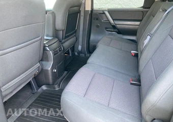 2011 Nissan TITAN SV Crew Cab Short Bed - miniatura 10