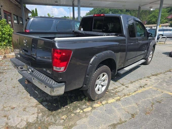 2011 Nissan TITAN SV Extended Cab Medium Bed - miniatura 3