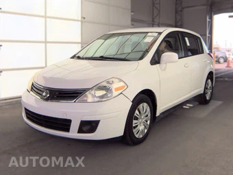 2011 Nissan Versa 1.8 S Hatchback