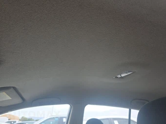 2011 Nissan Versa 1.8 S Hatchback - miniatura 17