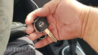 2011 Nissan Versa 1.8 S Hatchback - miniatura 19