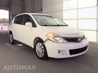 2011 Nissan Versa 1.8 S Hatchback - miniatura 3