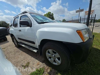 2011 Nissan Xterra S - miniatura 4