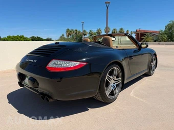 2011 Porsche 911 Cabriolet Carrera 4S - miniatura 19